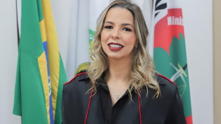 Procuradora do MPC-AM participa de campanha de doação de sangue